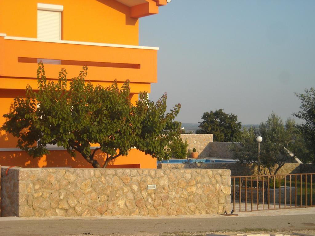 Apartments Kalac Posedarje Exterior foto